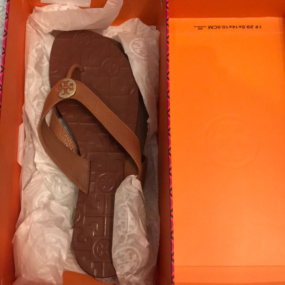 BRAND NEW TORY BURCH SANDAL